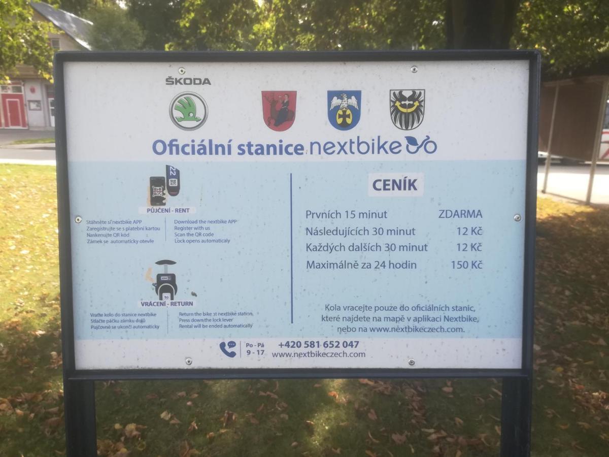 Penzion 411 Solnice Bagian luar foto